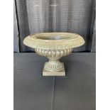 10x15 Urn on Pedestal