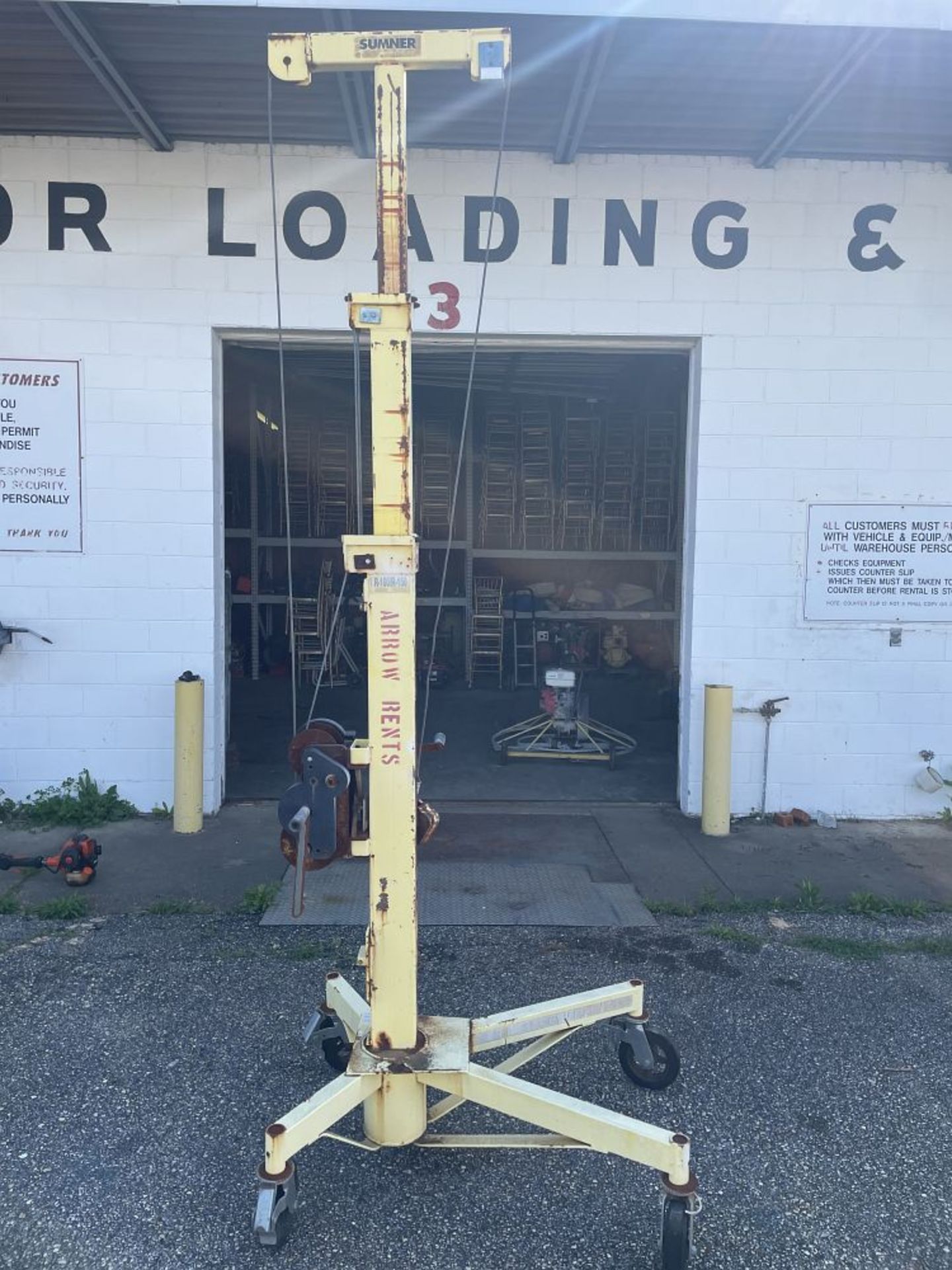 Roust-A-Bout Lift 15ft - 1500LBS - Image 2 of 2