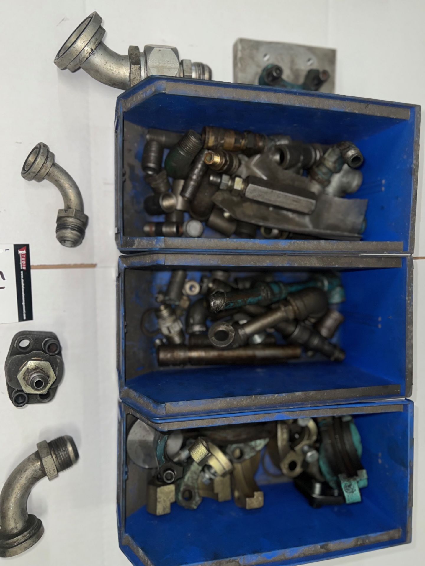 LOT/ASSORTED HYDRAULIC FITTINGS - Image 2 of 3