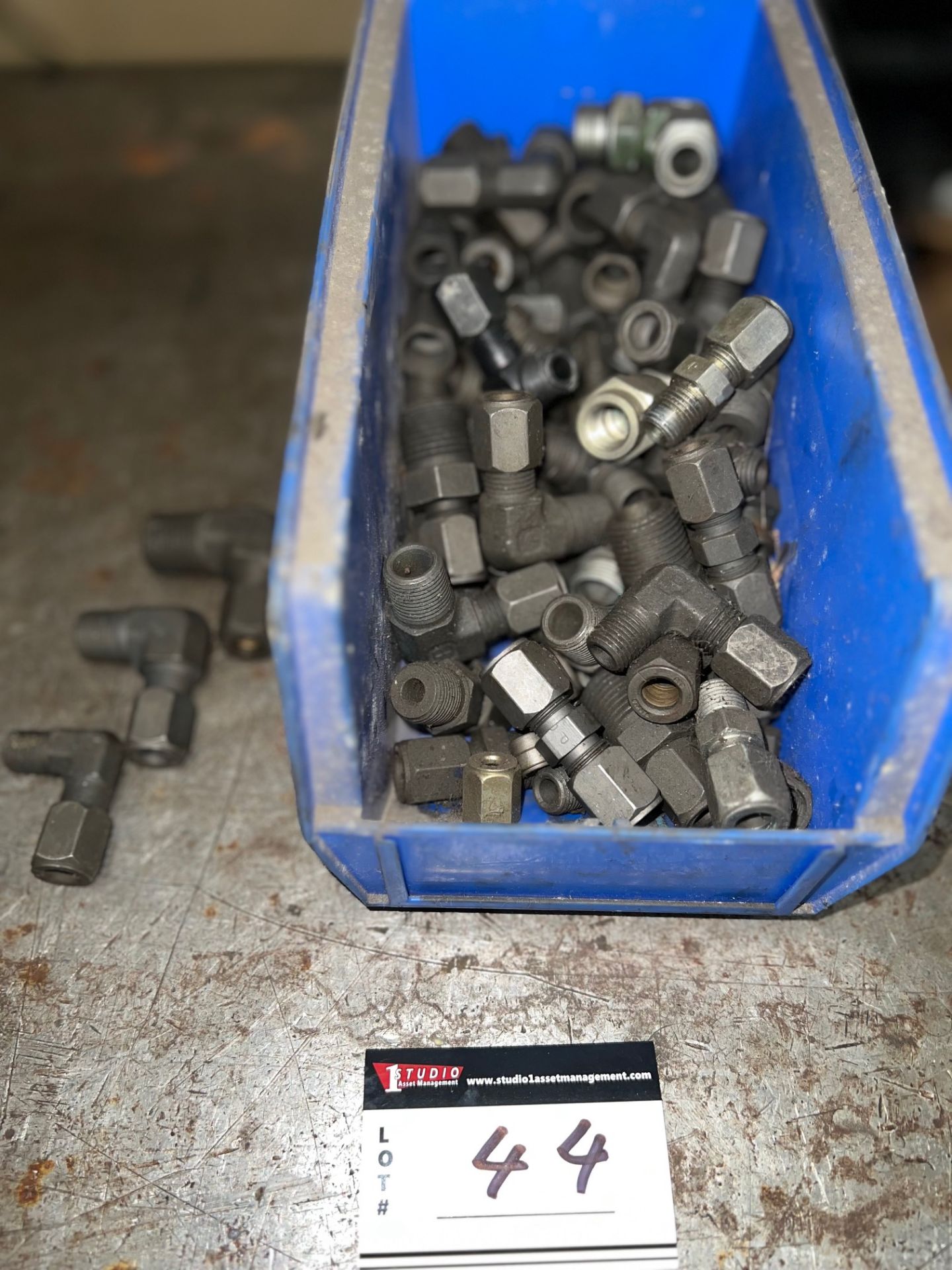 LOT/HYDRAULIC ASSORTED FITTINGS - Image 2 of 2