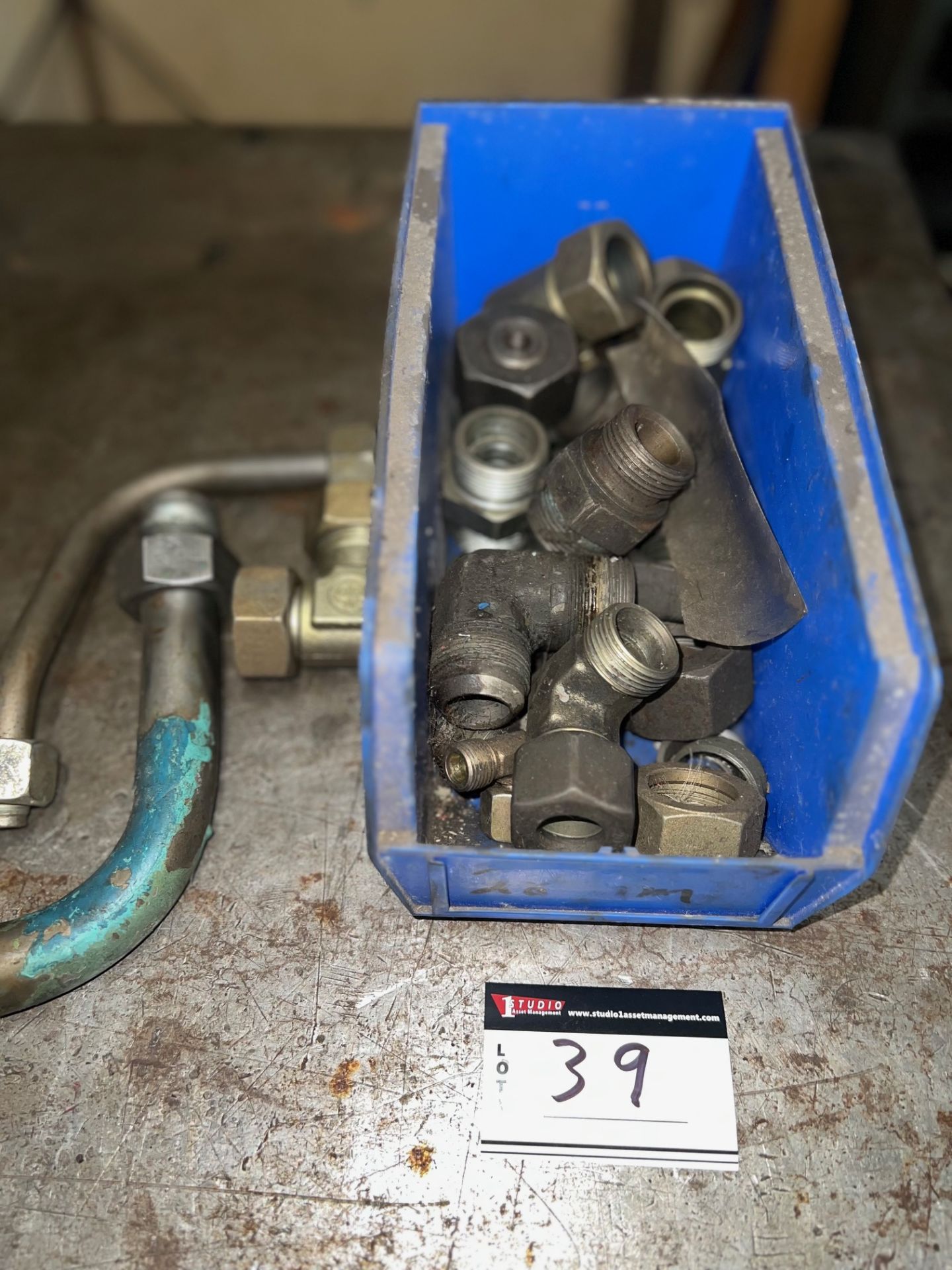 LOT/HYDRAULIC ASSORTED FITTINGS - Image 2 of 2