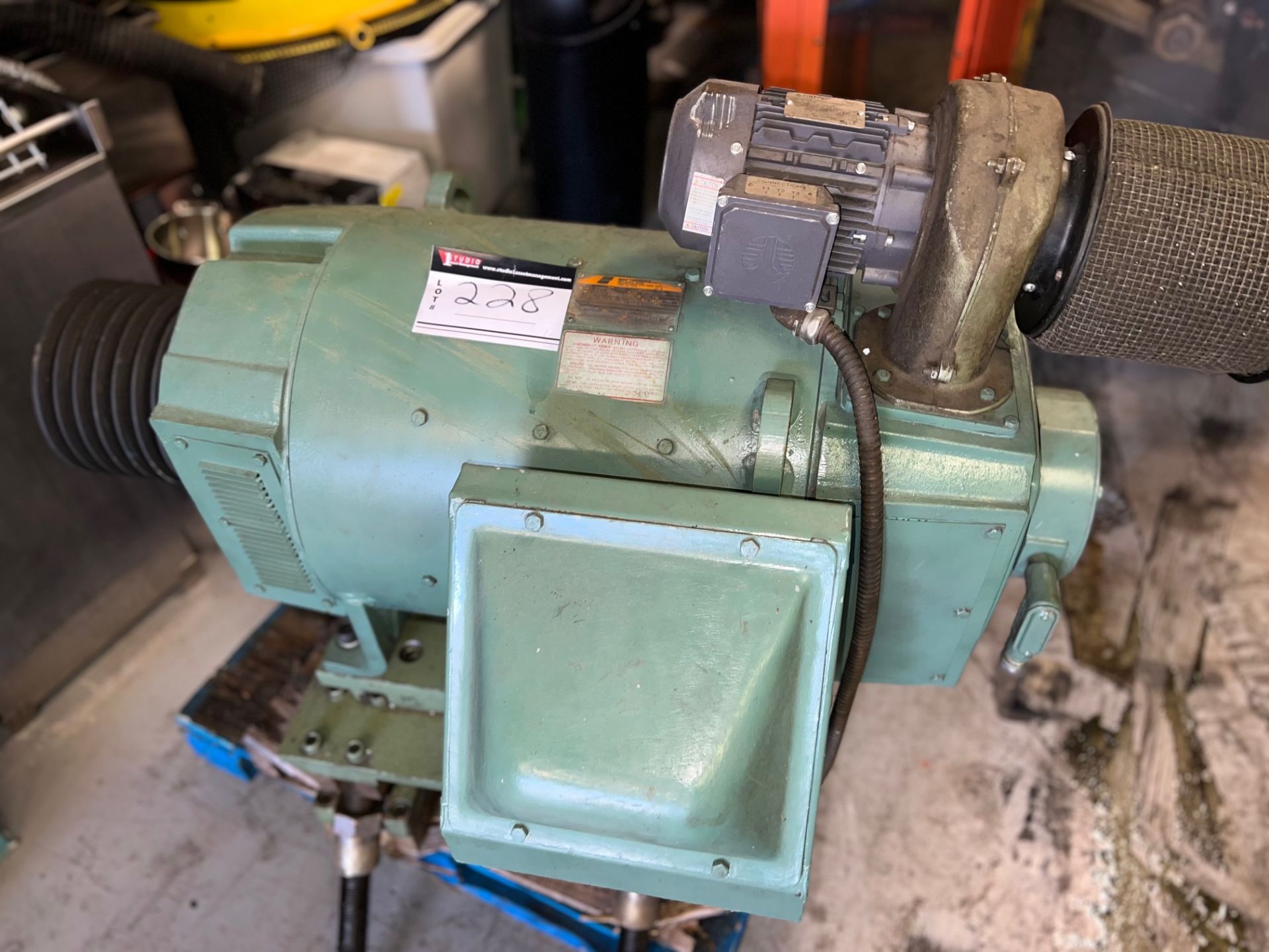 AC MOTOR, 150 HP, 1750 RPM, 600 VOLTS, 240 AMPS - Image 2 of 6