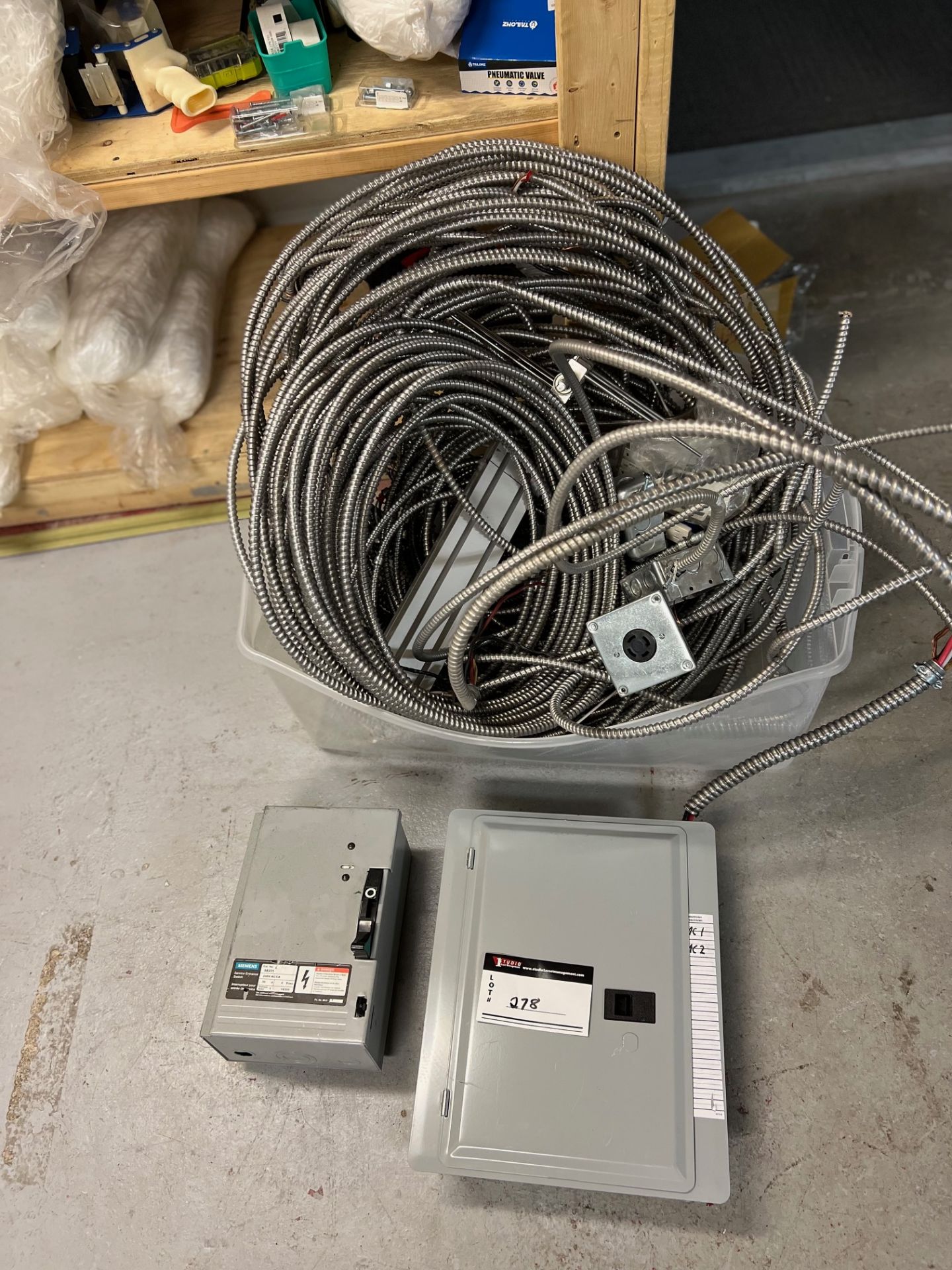 LOT/WIRES, SIEMENS DISCONNECT, ETC. - Image 2 of 5