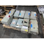 LOT/VARIOUS 30 AMP FUSIBLE DISCONNECTS, QTY 11