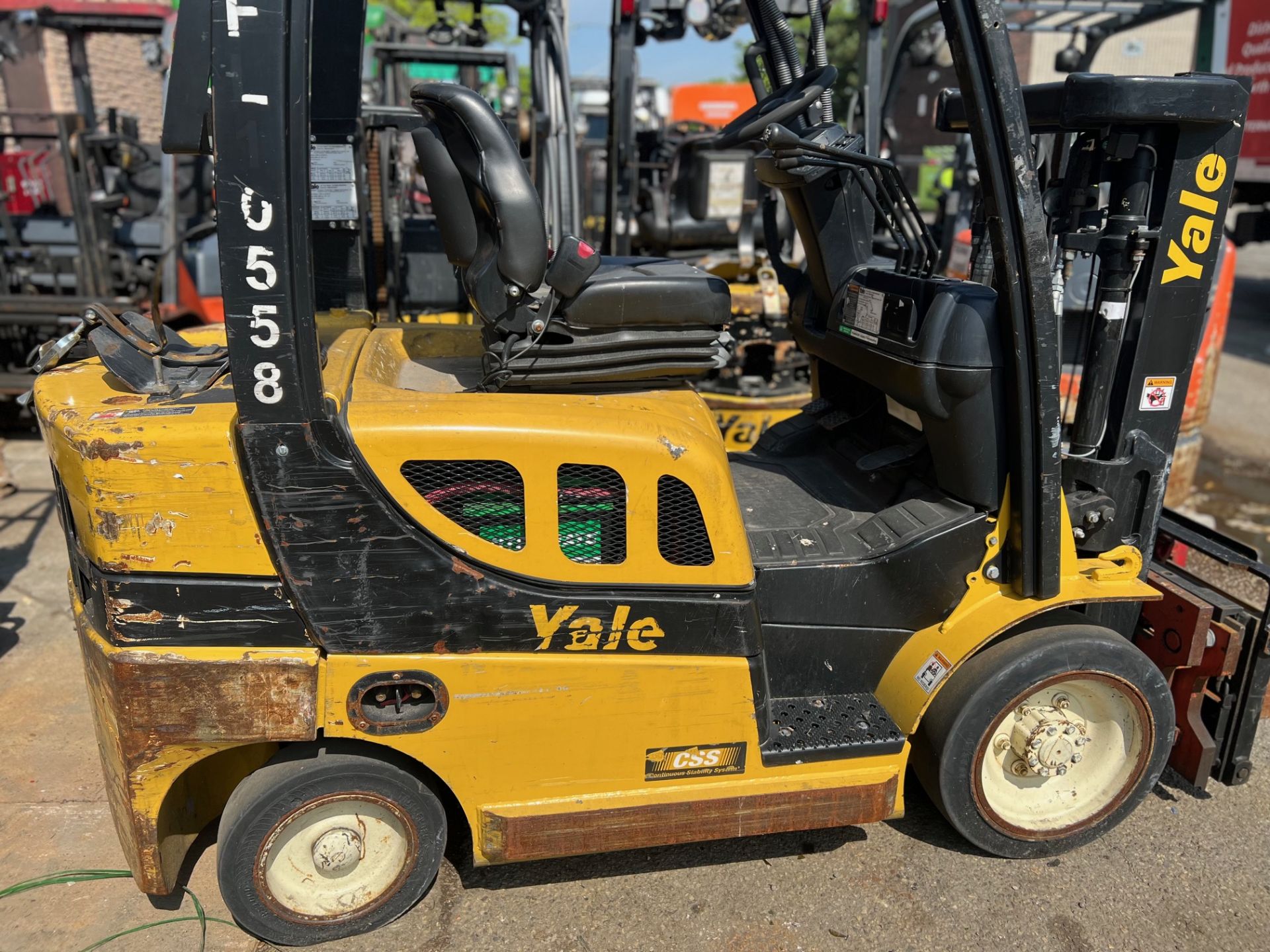 2016 YALE PROPANE FORKLIFT, 2016, MODEL GLC050LXNDAV062 - Image 2 of 6