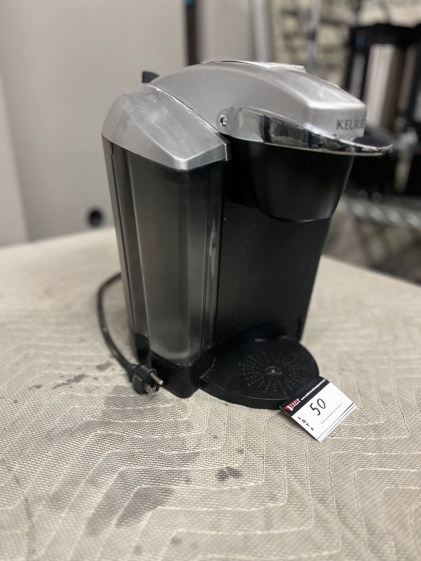 KEURIG COFFEE MAKER, MODEL B145