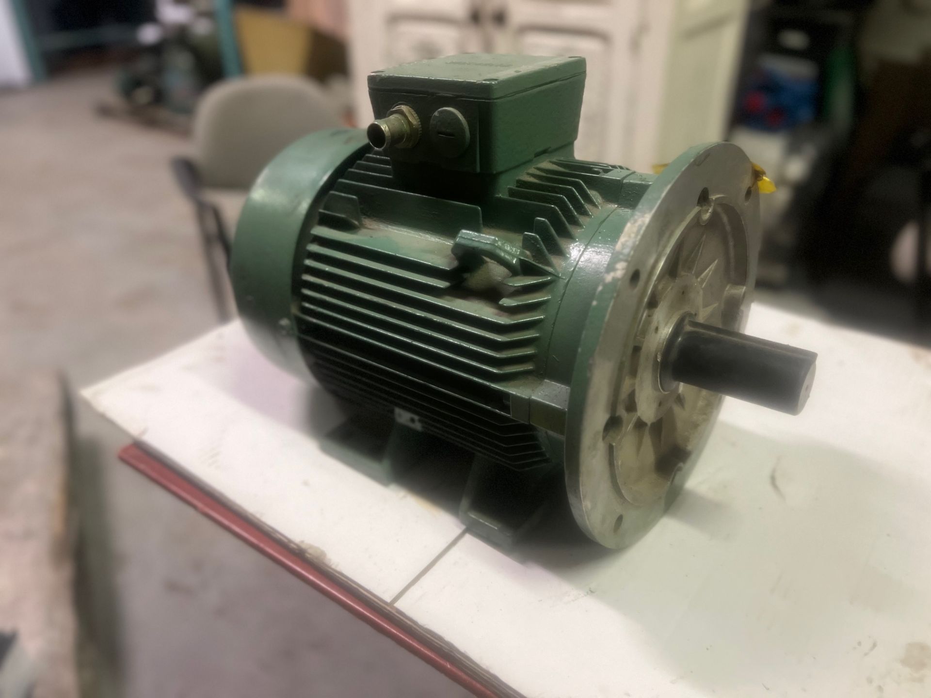 LOW VOLUME PUMP MOTOR, VK1-6, 600VOLTS, 3 PHASE, 7.5 KW, 10 HP