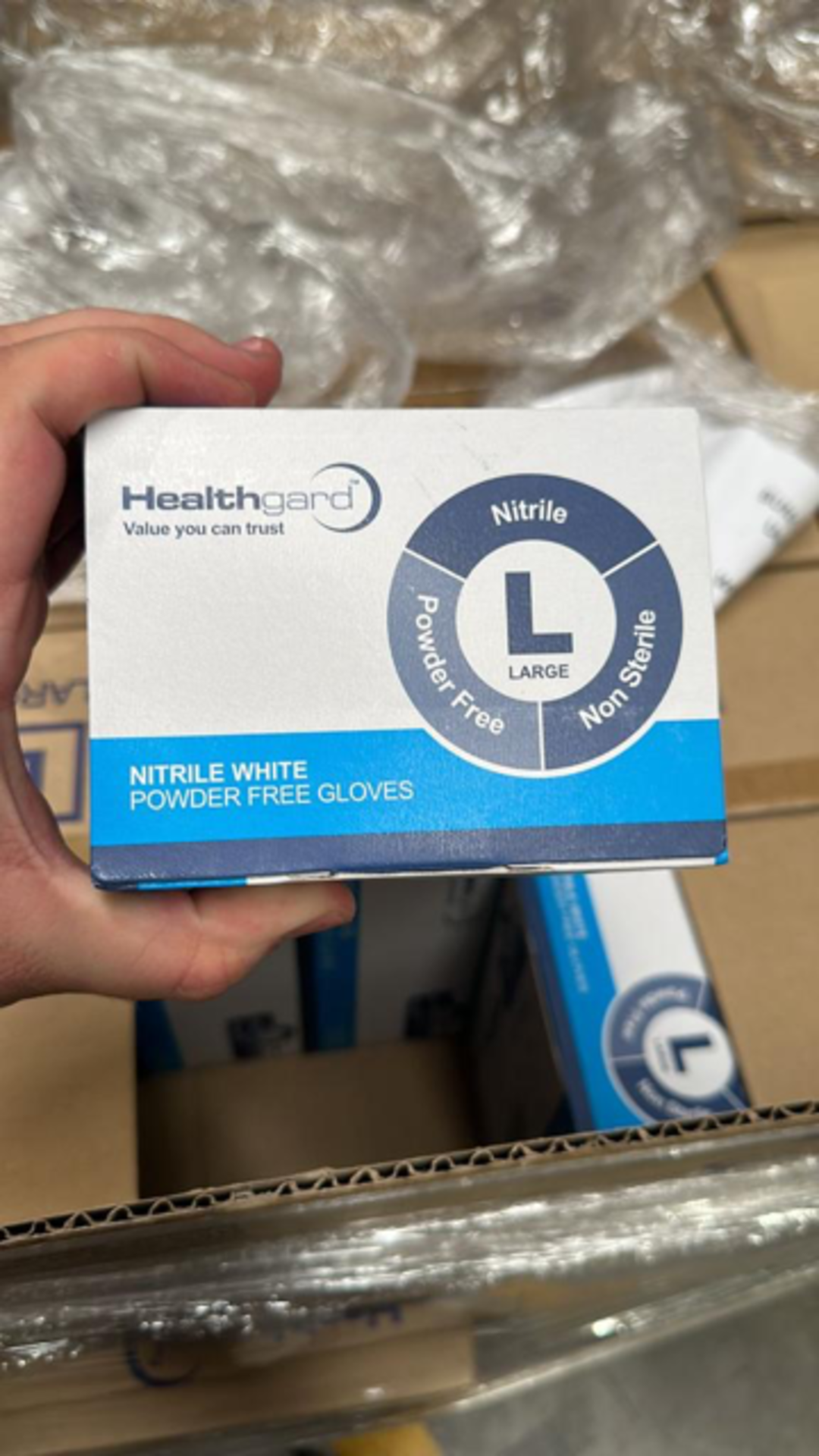 400 X BRAND NEW PACKS OF 100 HEALTHGUARD WHITE MEDIUM DISPOSABLE GLOVES EXP NOV 2026 - Image 4 of 5