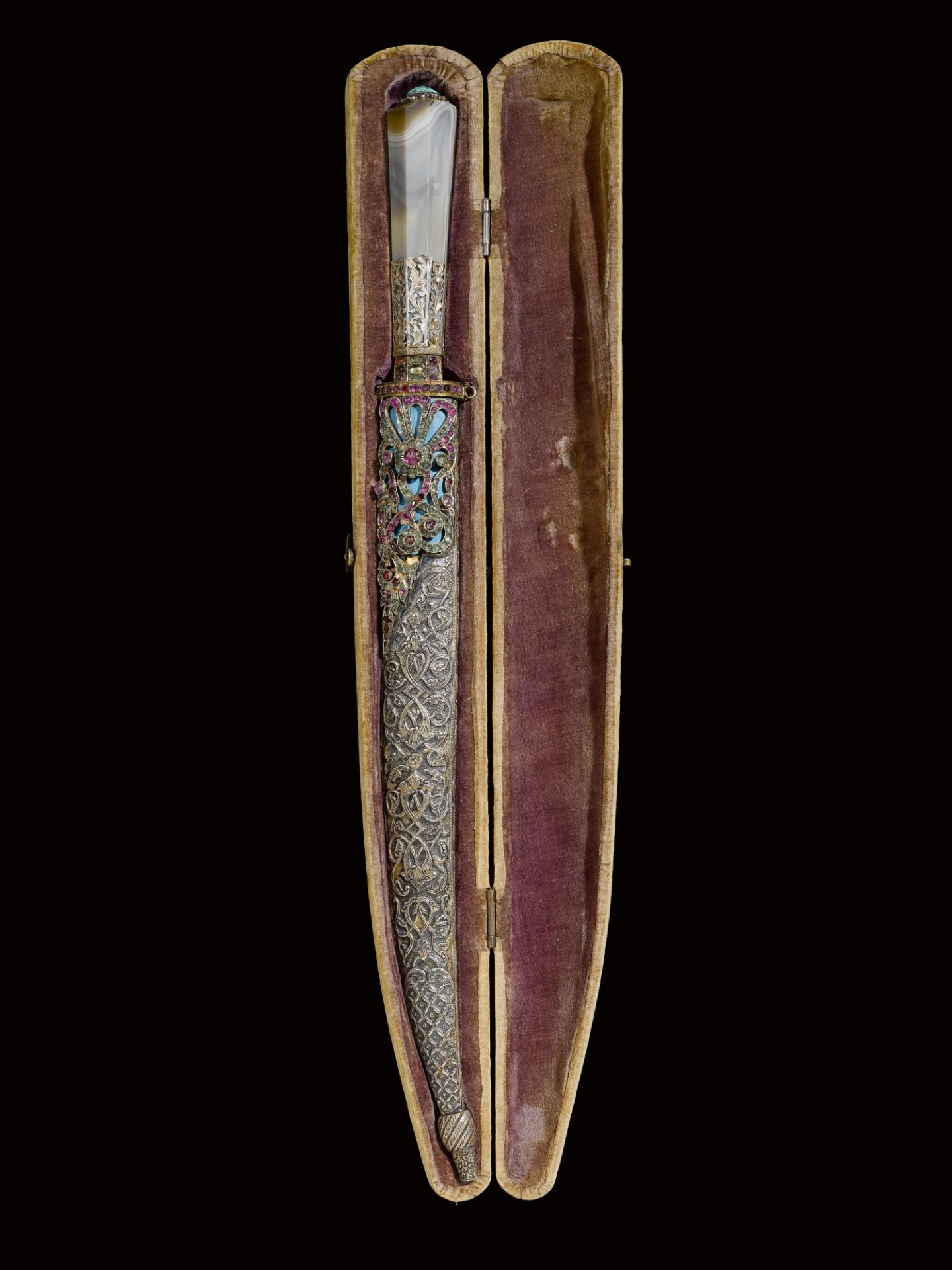 Ottoman dagger with banded-agate hilt and jewelled silver scabbard, Turkey, 19th century - Image 4 of 4