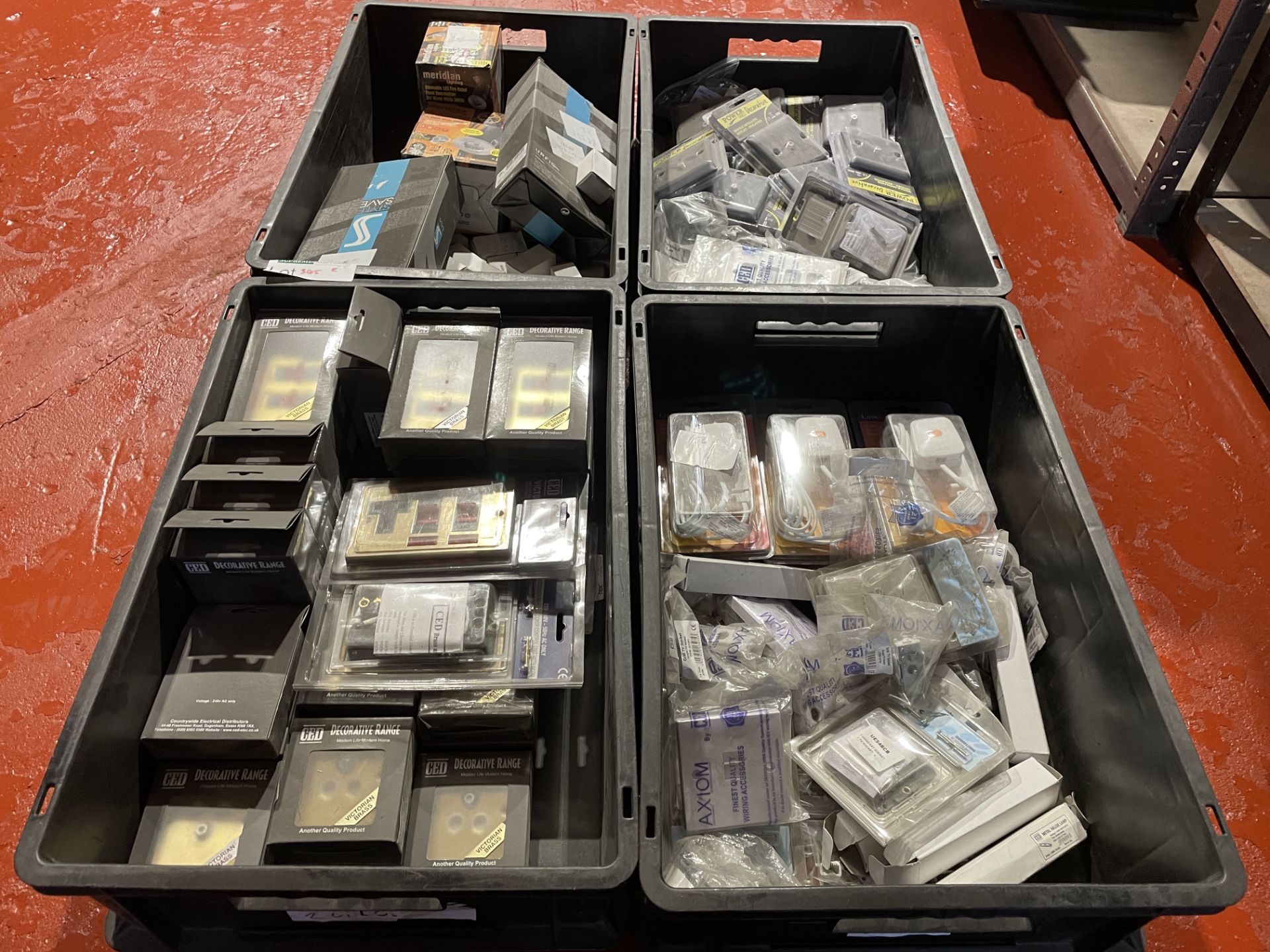 140 PIECE MIXED LOT INCLUDING SOCKETS, SWITCHES, MERIDIAN LIGHTING ETC P4