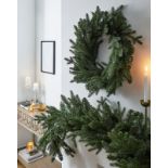 Helsinki Real Look Christmas Wreath (LOCATION H/S 2.7.2)