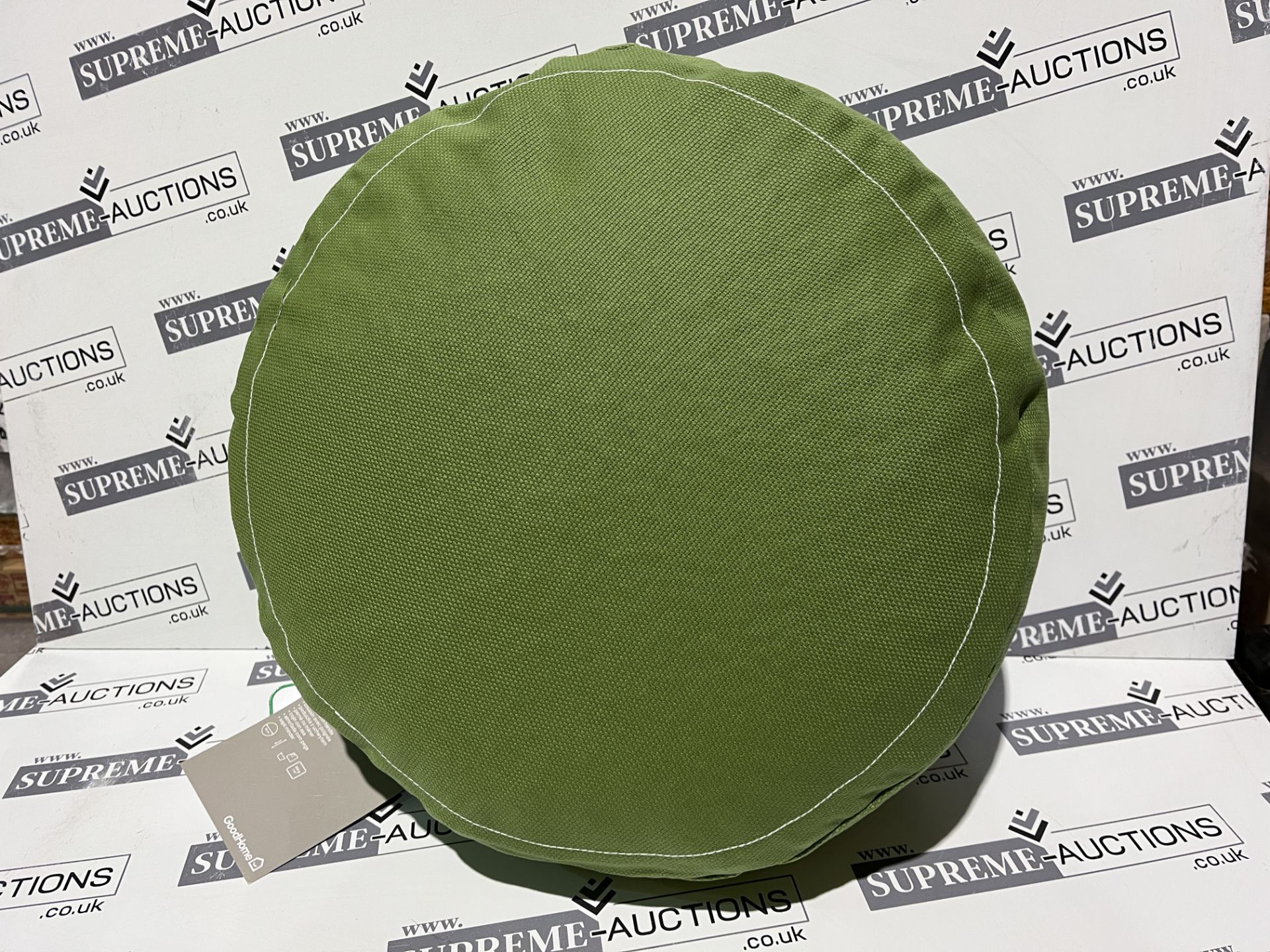 20 X BRAND NEW KISIRA ROUND LUXURY CUSHIONS WITH HANDLE R12/13