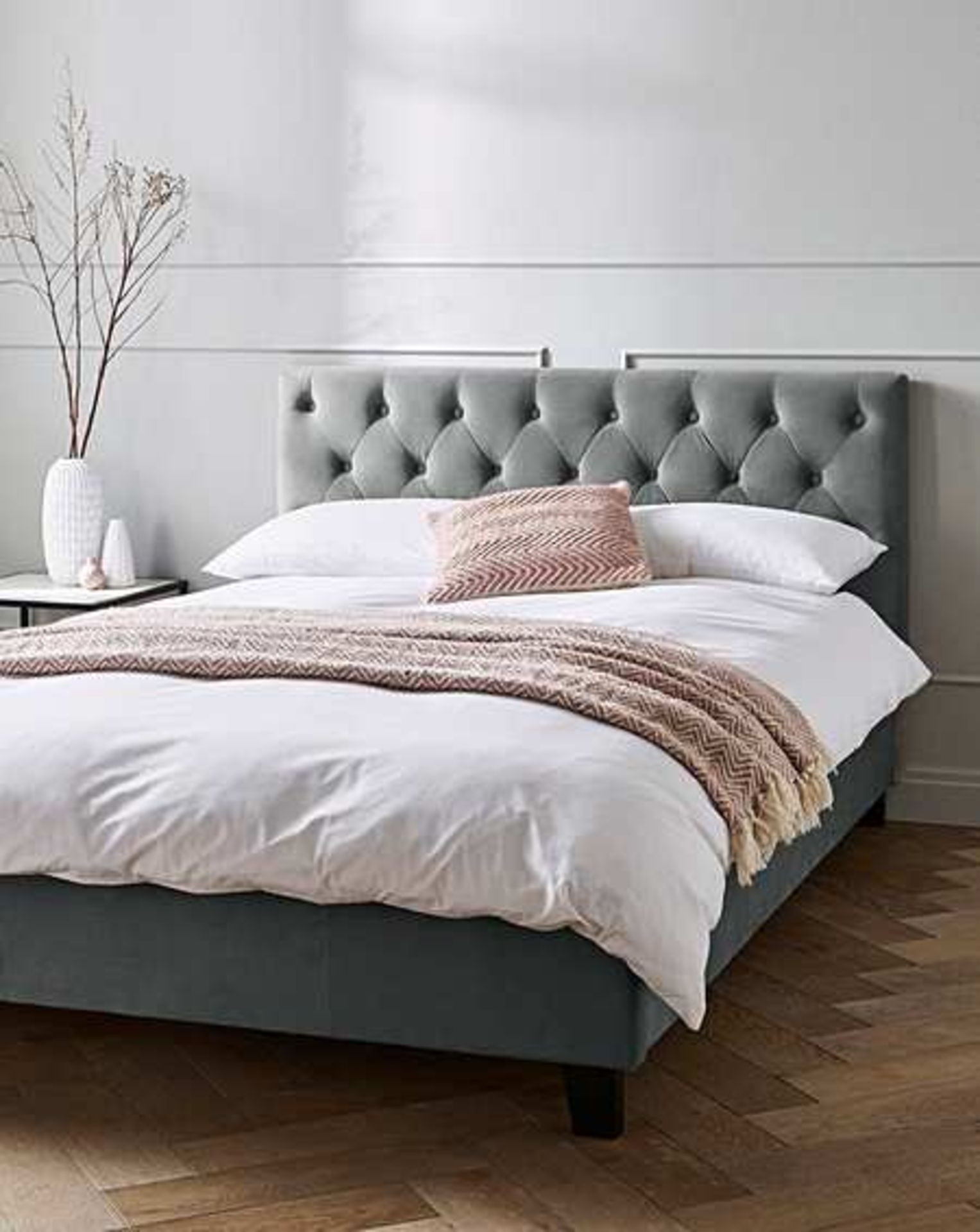 NEW & BOXED FREYA Crushed Velvet KINGSIZE Bed Frame. SILVER. RRP £349 EACH. The Freya Velvet Bed