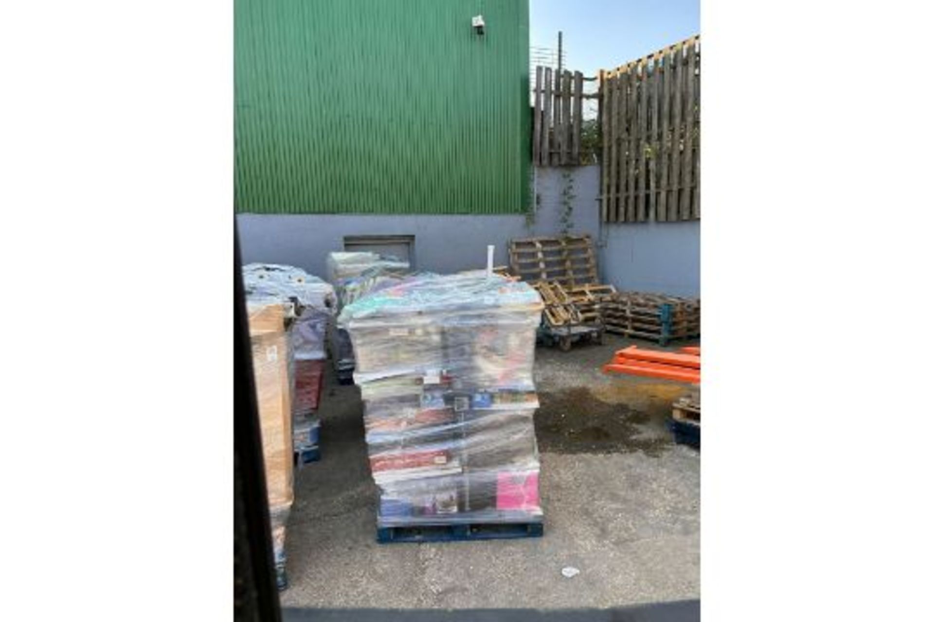 Large Pallet of Unchecked End of Line/Damaged Packaging Supermarket Stock. Huge variety of items - Image 5 of 17