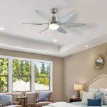 HOMCOM Reversible Ceiling Fan With Light 6 Blades Indoor Led Lighting Fan Silver - ER47.