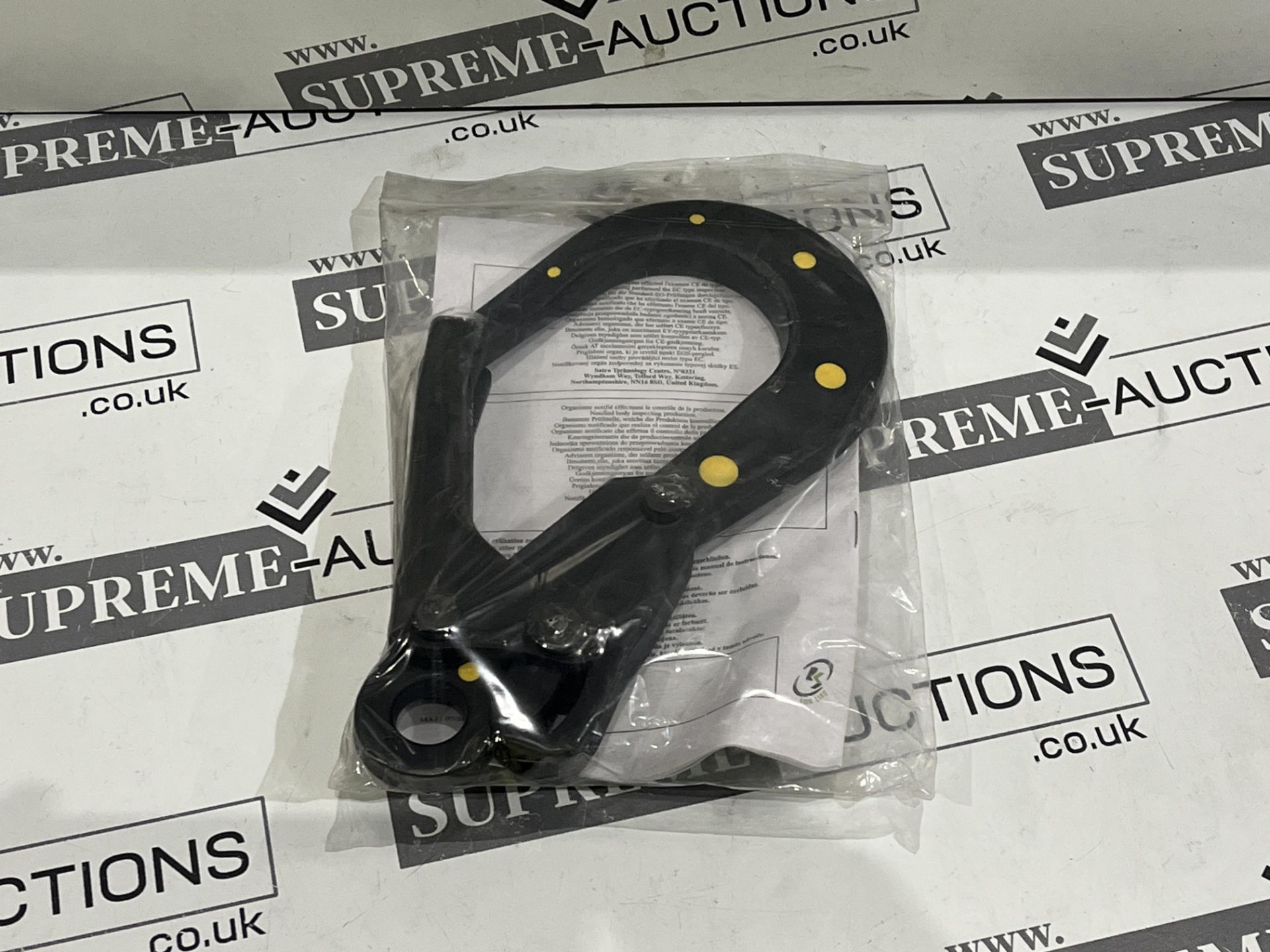 4 X BRAND NEW KRATOS SAFETY SCAFFOLD HOOKS WITH GATE OPENING 55MM RRP £71 EACH R15-1