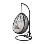 Trade Lot 5 X Luxury hanging egg chair. RRp £499. (e/rc) Completely cosy and strikingly stylish,