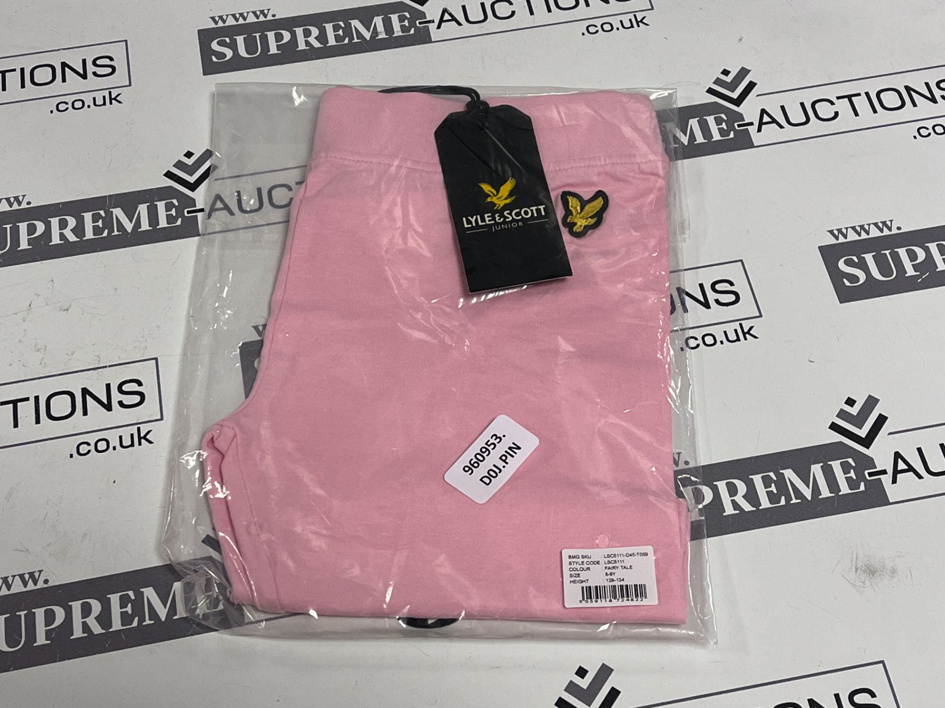 (NO VAT) 20 X BRAND NEW LYLE AND SCOTT PINK SHORTS AGE 8-9 EBR7