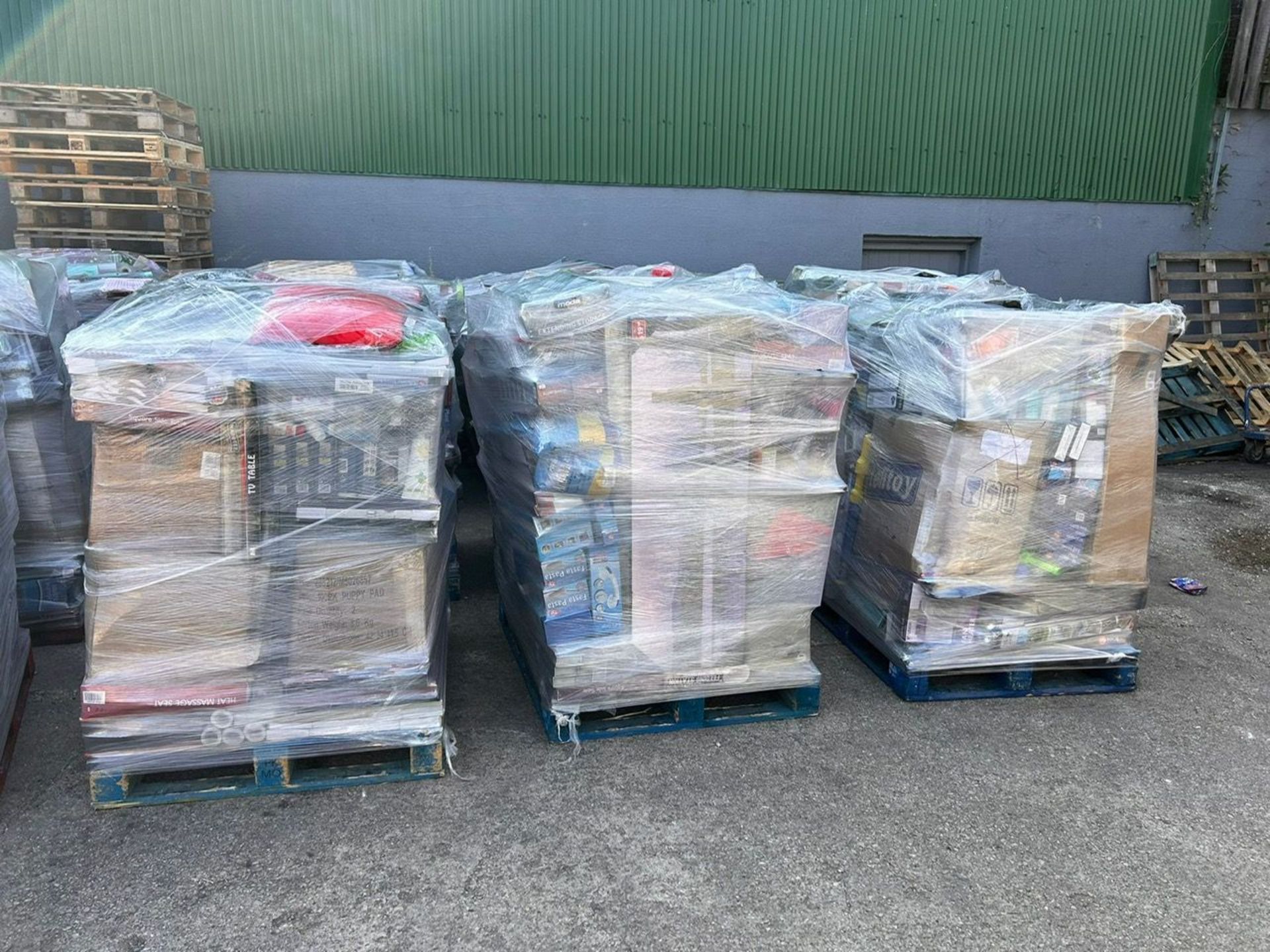 Large Pallet of Unchecked End of Line/Damaged Packaging Supermarket Stock. Huge variety of items - Image 15 of 19