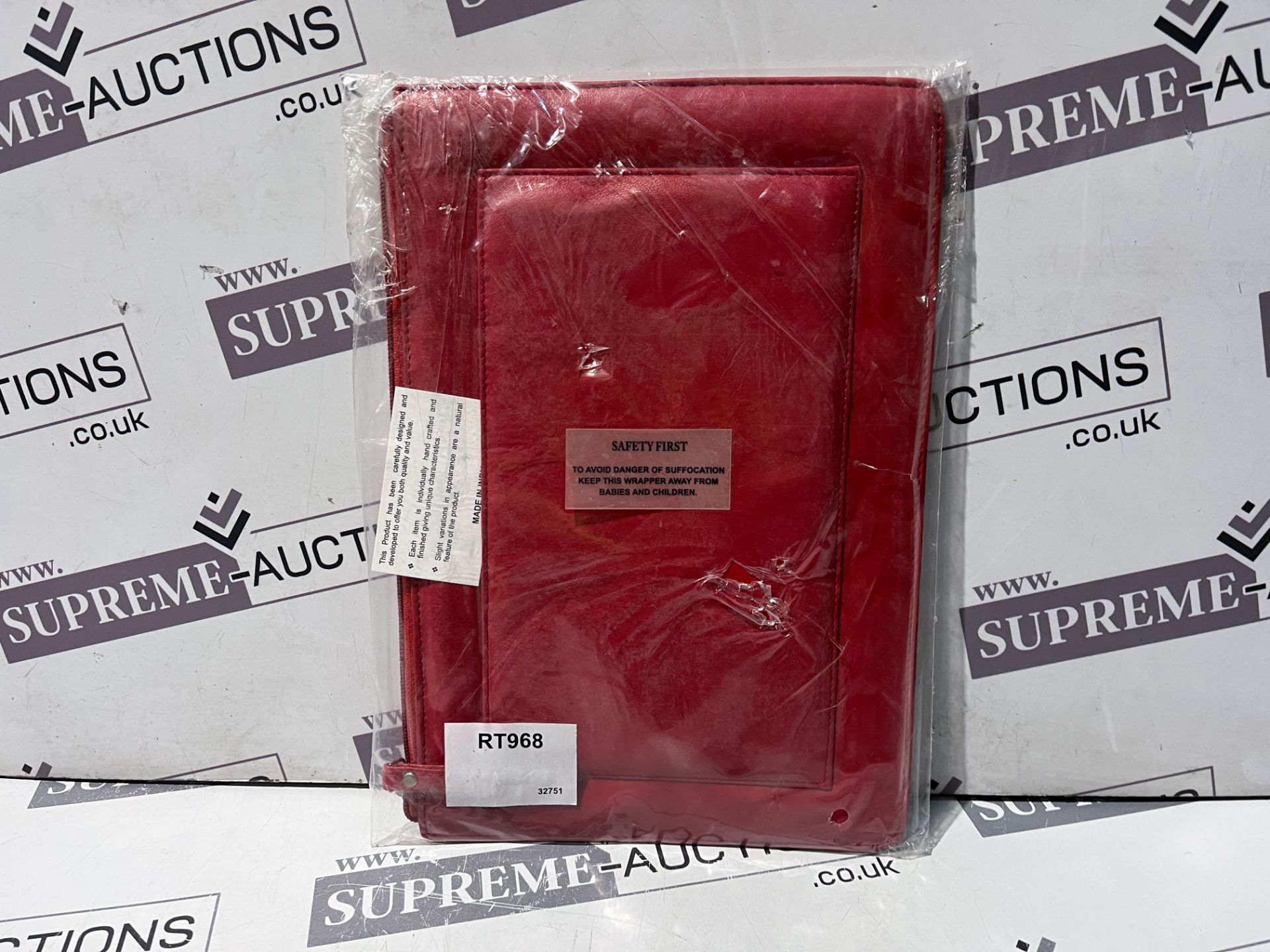 47 X BRAND NEW RED LEATHER TABLET CASES R9B.11