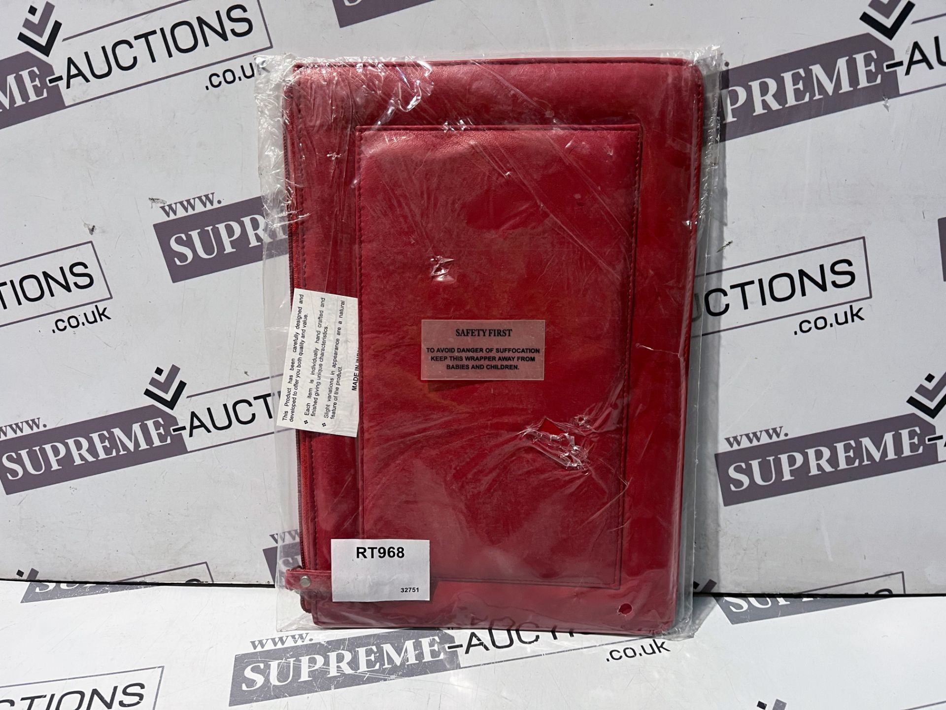 47 X BRAND NEW RED LEATHER TABLET CASES R9B.11 - Image 2 of 2
