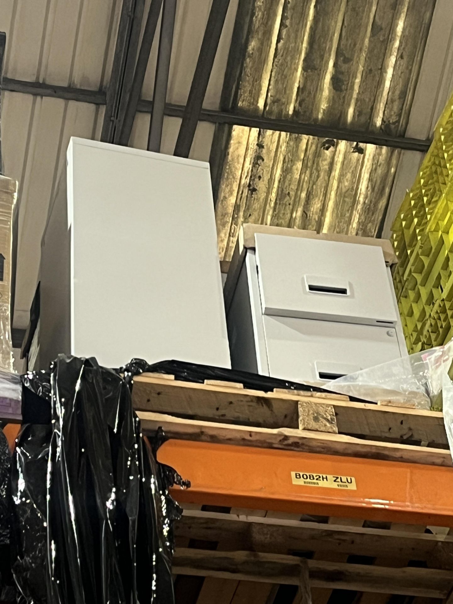 PALLET TO CONTAIN 4 X METAL FILING CABINETS R15-3