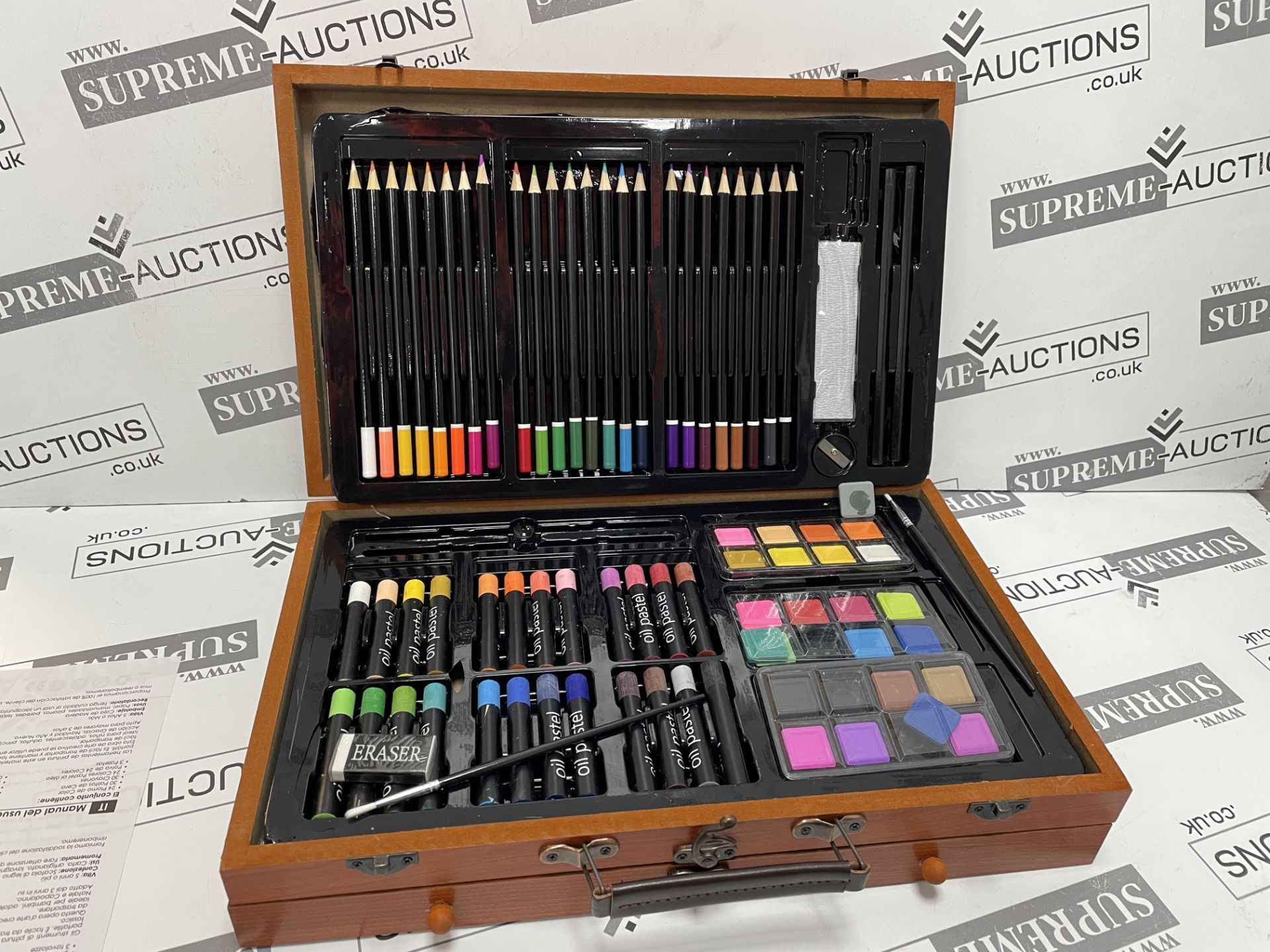 2 X BRAND NEW 142 PIECE PREMIUM ART SETS IN WOODEN CASE R6.5/6.6