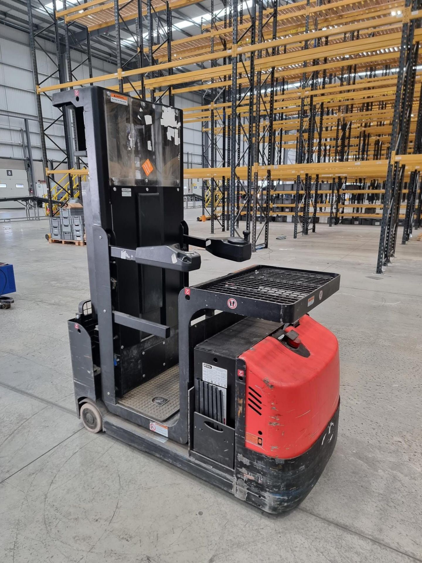 TRANSLIFT ORDER PICKER JX1. DATE OF MANUFACTURE 03.2019. MAX HEIGHT 4880MM. SERIAL NUMBER: - Image 2 of 4