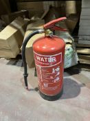 10 X ASSORTED FIRE EXTINGUISHERS R13-4