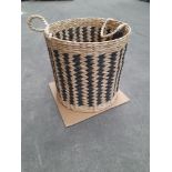 Zig Zag Basket Metal Wire & Paper Rope (LOCATION H/S 2.6.1)