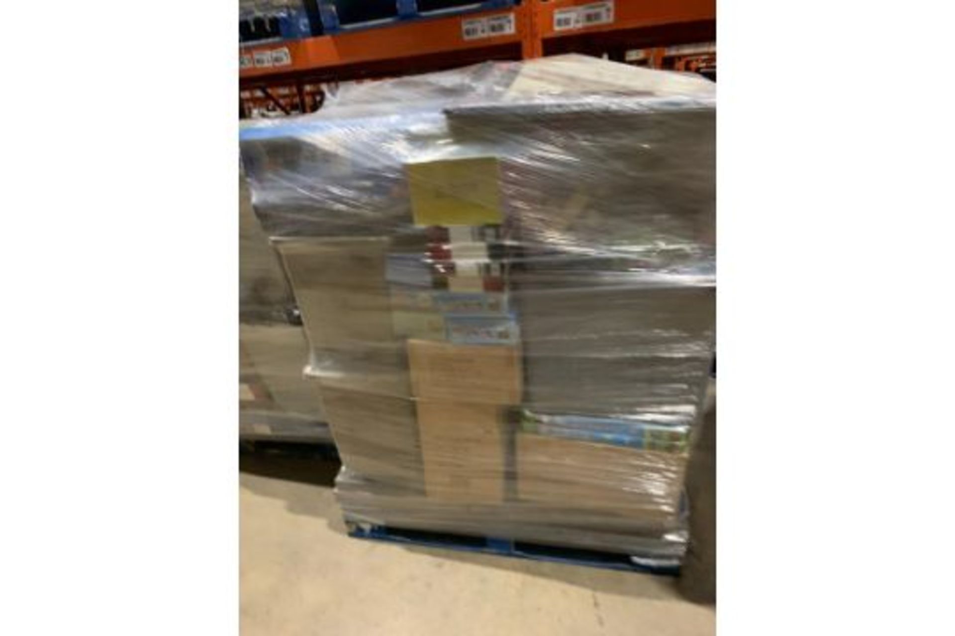 24 PALLETS OF SUPERMARKET END OF LINE/DAMAGED PACKAGING GOODS. Includes items such as homewares, - Image 6 of 11
