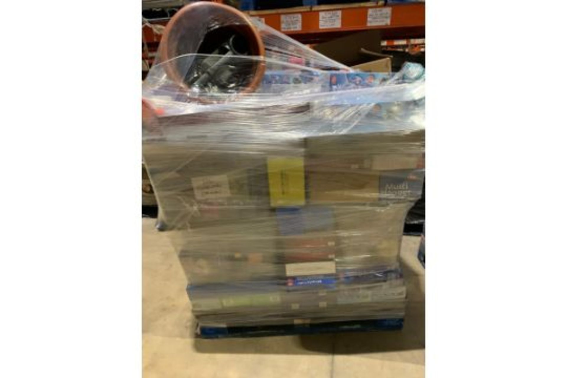 24 PALLETS OF SUPERMARKET END OF LINE/DAMAGED PACKAGING GOODS. Includes items such as homewares, - Image 10 of 11