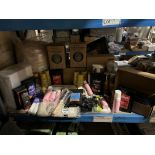 LARGE MIXED LOT TO CONTAIN COSMETICS, MOISTURE ABSORBERS, BEDDING ETC. (S1-16)
