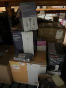 7 PIECE ASSORTED LIGHTING LOT IN VARIOUS DESIGNS AND SIZES R11-11