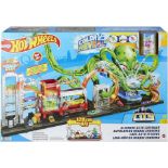 TRADE LOT 8 X BRAND NEW HOT WHEELS CITY ULTIMATE OCTO CAR WASH PLAYSET RRP £129 R9.11/12, 15.9