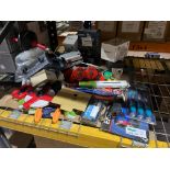 MIXED LOT INCLUDING TOOLS, YALE, LIGHTING ETC R9-6