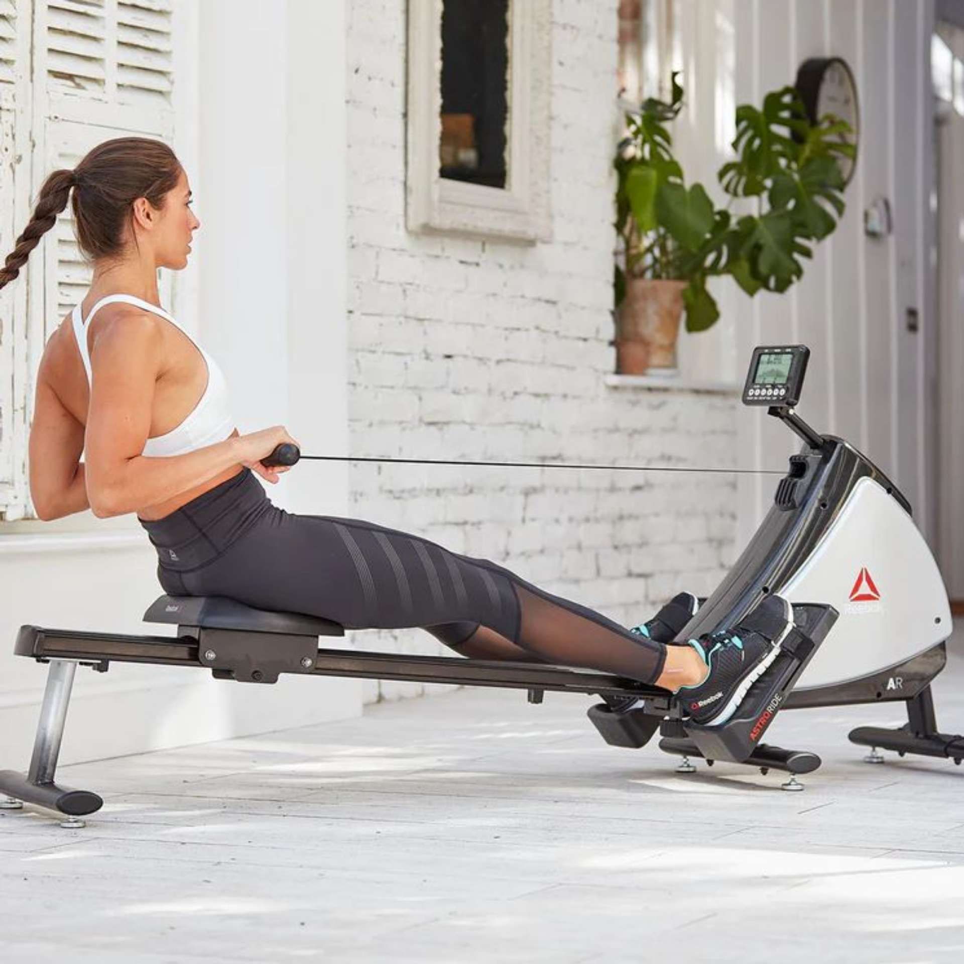 BRAND NEW REEBOK AR Rower. RRP £514.99 EACH R18-4. Designed for you to create more effective and - Image 4 of 4
