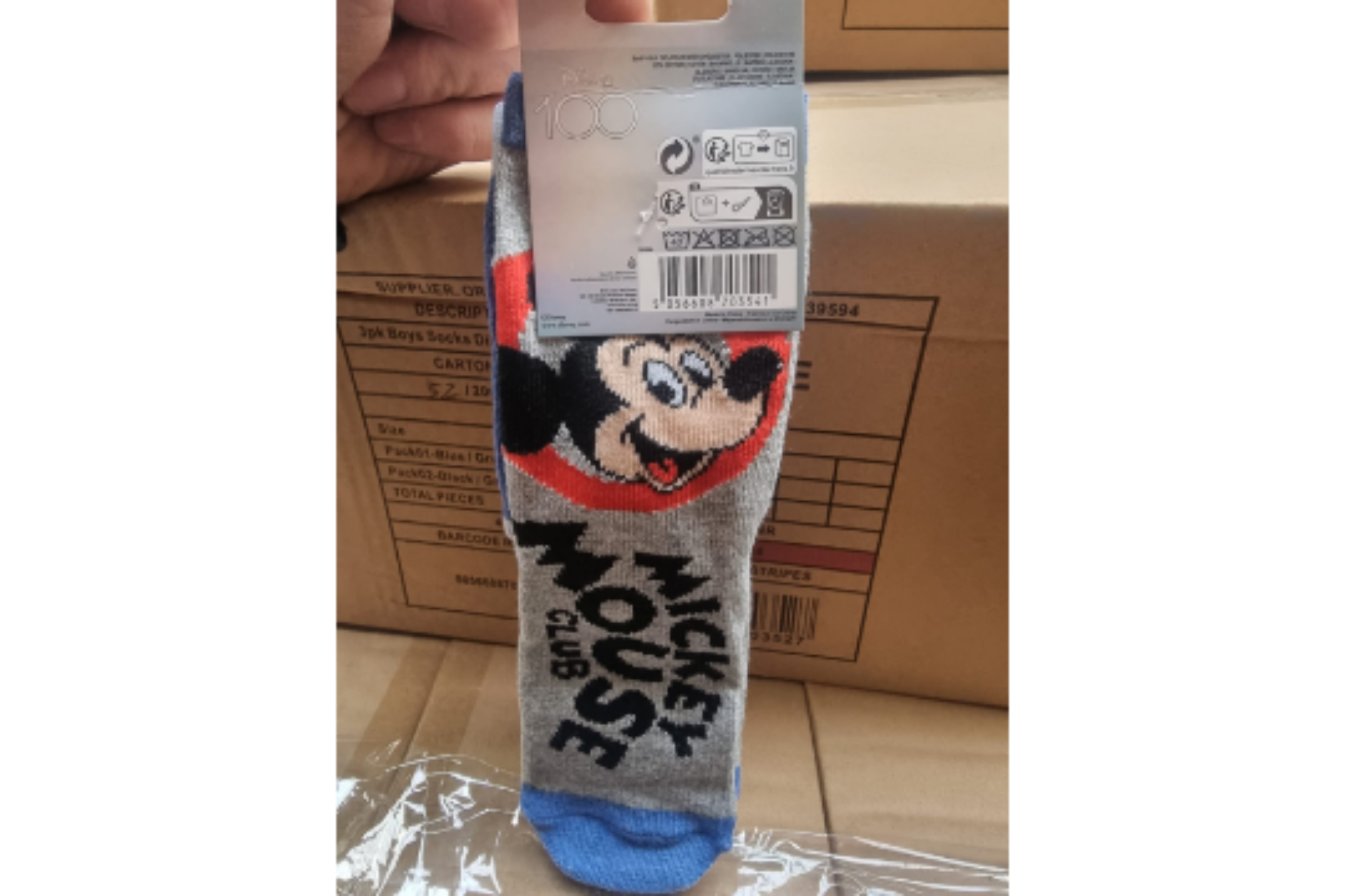 TRADE LOT 150 X BRAND NEWPACKS OF 3 PAIRS OF MICKEY MOUSE CHILDRENS SOCKS DB