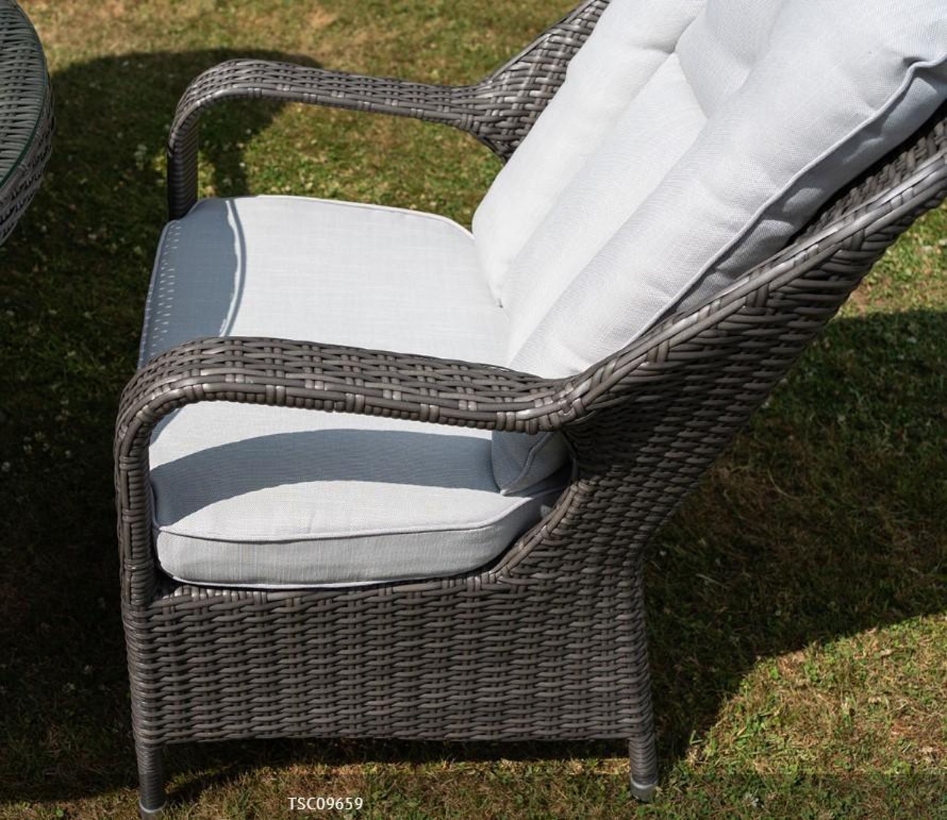 Brand New Moda Furniture 4 Seater Outdoor Rattan Round Table Dining Set in Grey with Grey - Image 5 of 10