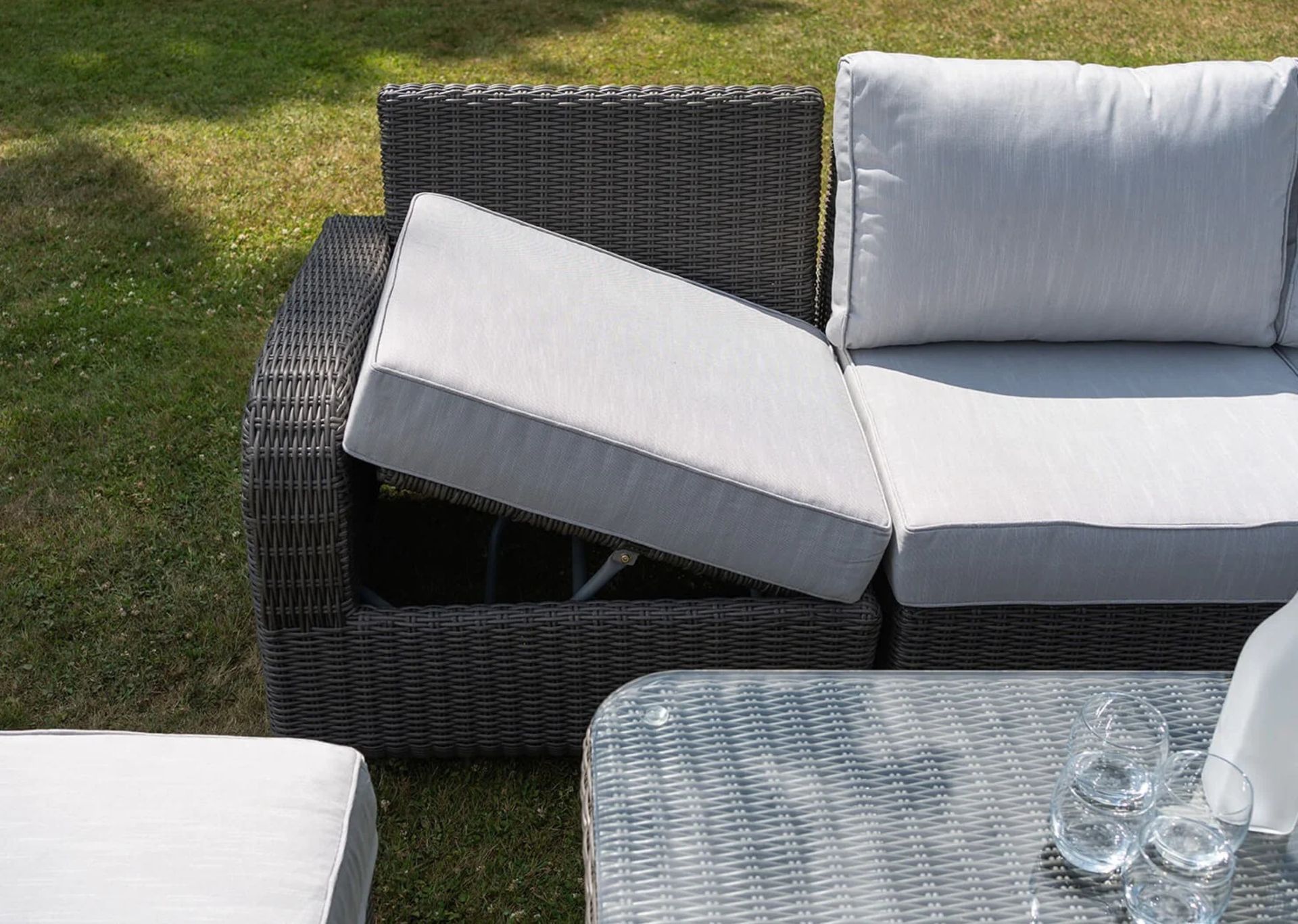 Brand New Moda Furniture, 10 Seater Outdoor Rise and Fall Table Dining Set in Grey with Grey - Image 5 of 9