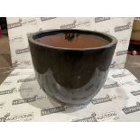 8 X BRAND NEW LARGE GREEN PLANT POTS R9
