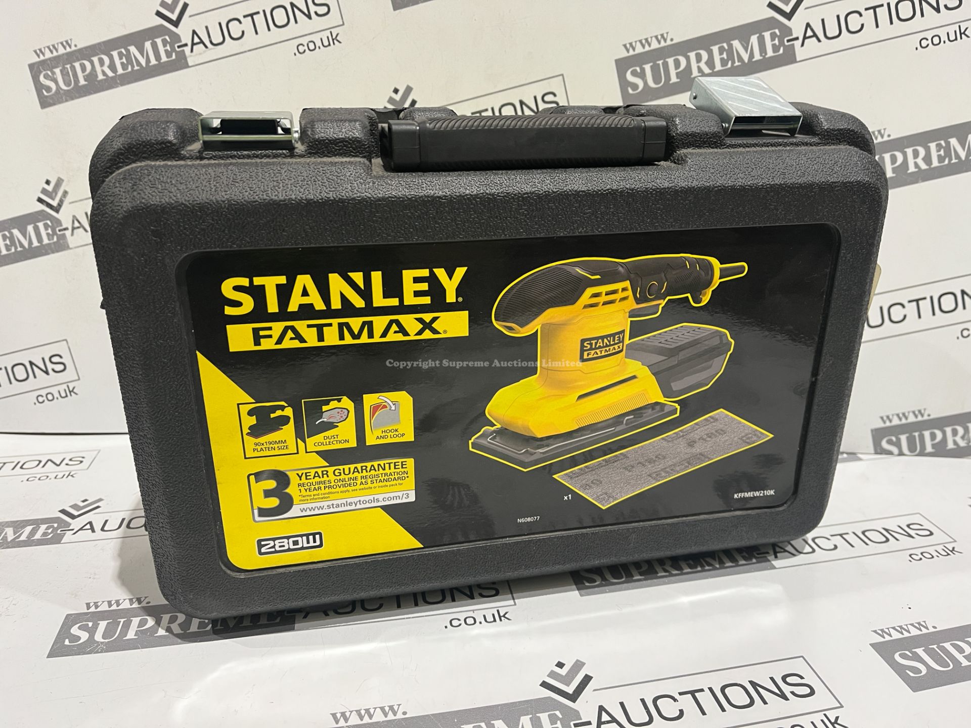 BRAND NEW STANLEY FATMAX CORDED SHEET SANDER R9-3