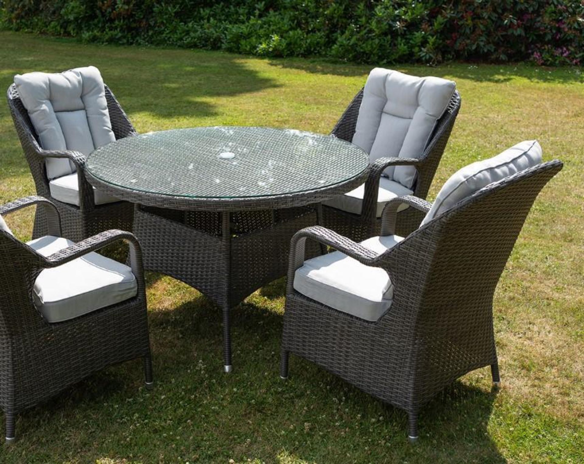 Brand New Moda Furniture 4 Seater Outdoor Rattan Round Table Dining Set in Grey with Grey - Image 2 of 10