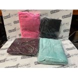 20 X BRAND NEW LUXURY FLEECE BLANKETS IN VARIOUS DESIGS AND SIZES R12-7