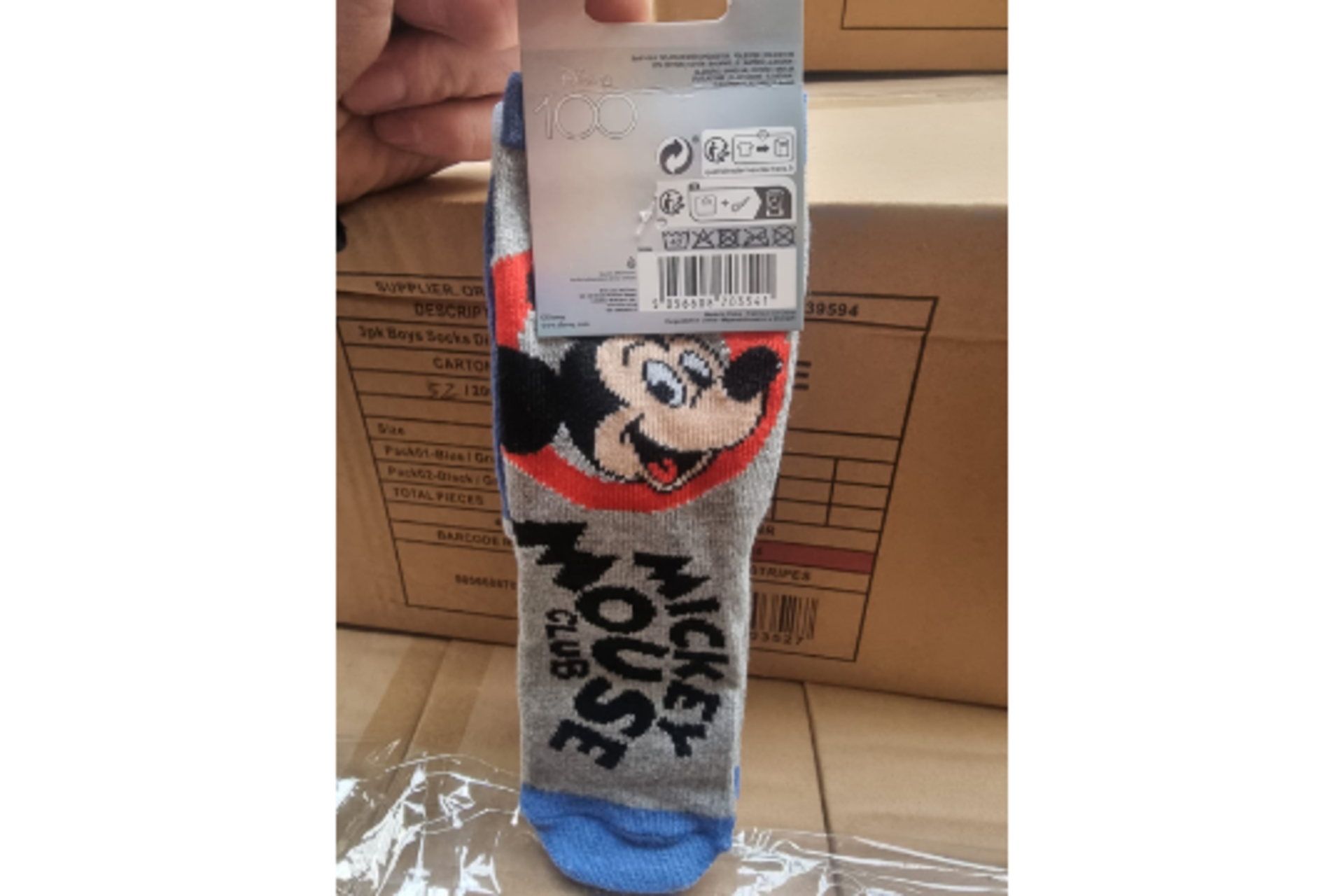 25 X BRAND NEW PAIRS OF MICKEY MOUSE CHILDRENS SOCKS DB