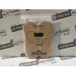 40 X BRAND NEW PACKS OF 6 PAIRS OF BEIGE INVISIBLE SOCKS R18-7