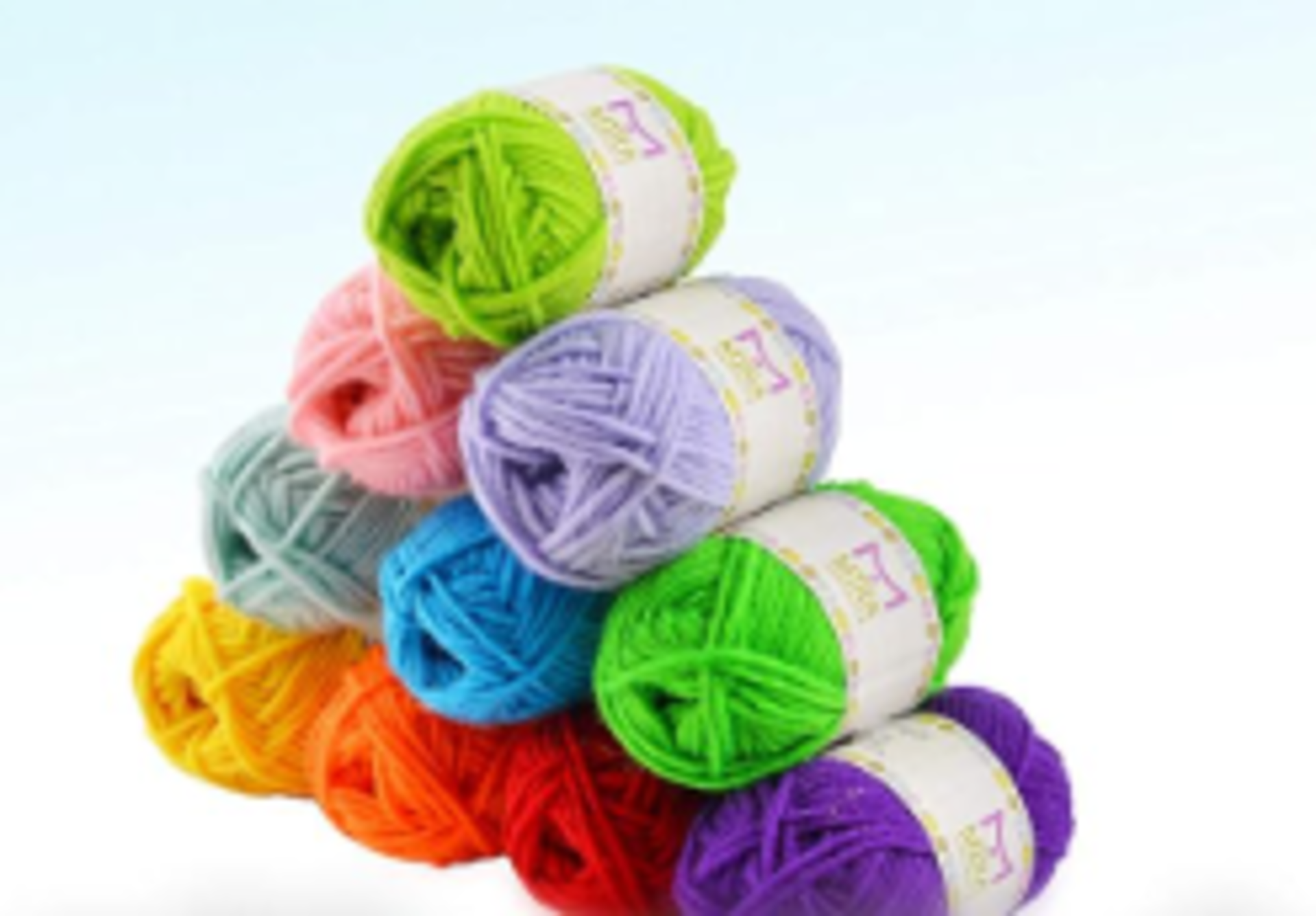 TRADE LOT 50 X BRAND NEW SETS OF 20 ASSORTED MIRA HANDCRAFTS ROLLS OF YARN R1.10