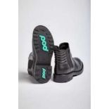 TRADE LOT 20 X BRAND NEW BOXED POD SHOES IN VARIOUS STYLES AND SIZES RRP £70-110 EACH