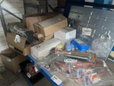 LARGE MIXED LOT INCLUDING TAKEAWAY CONTAINERS, TILE SCORERS, SEALANT ETC S1-14