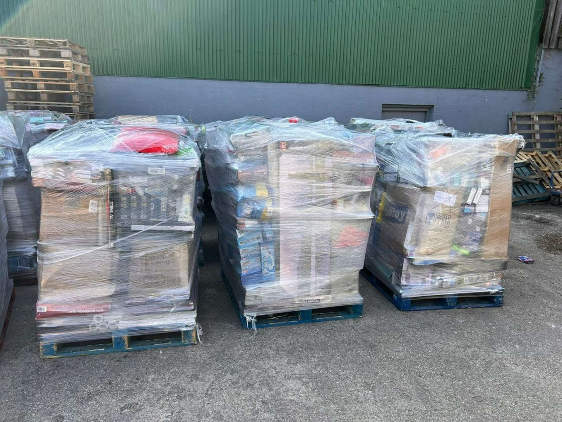 Large Pallet of Unchecked End of Line/Damaged Packaging Supermarket Stock. Huge variety of items - Image 14 of 18